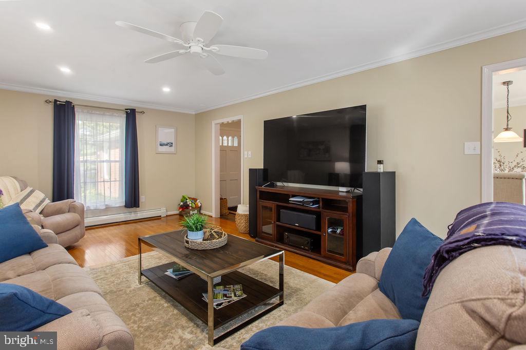 1545 Valley Road Lancaster, PA 17603 - Photo 7 of 46 Gallery Image 7