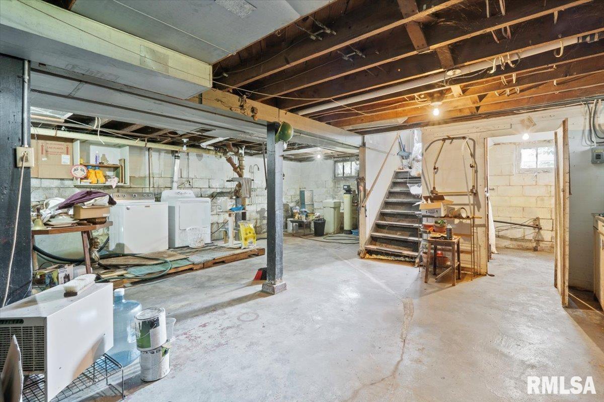 3302 38th Avenue Moline, IL 61265 - Photo 29 of 29 a view of a room with gym equipment