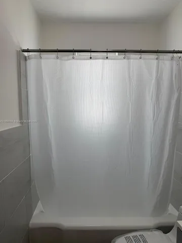 $2,150 | 1432 Northeast 163rd Street, Unit 2, North Miami Beach, FL 33162