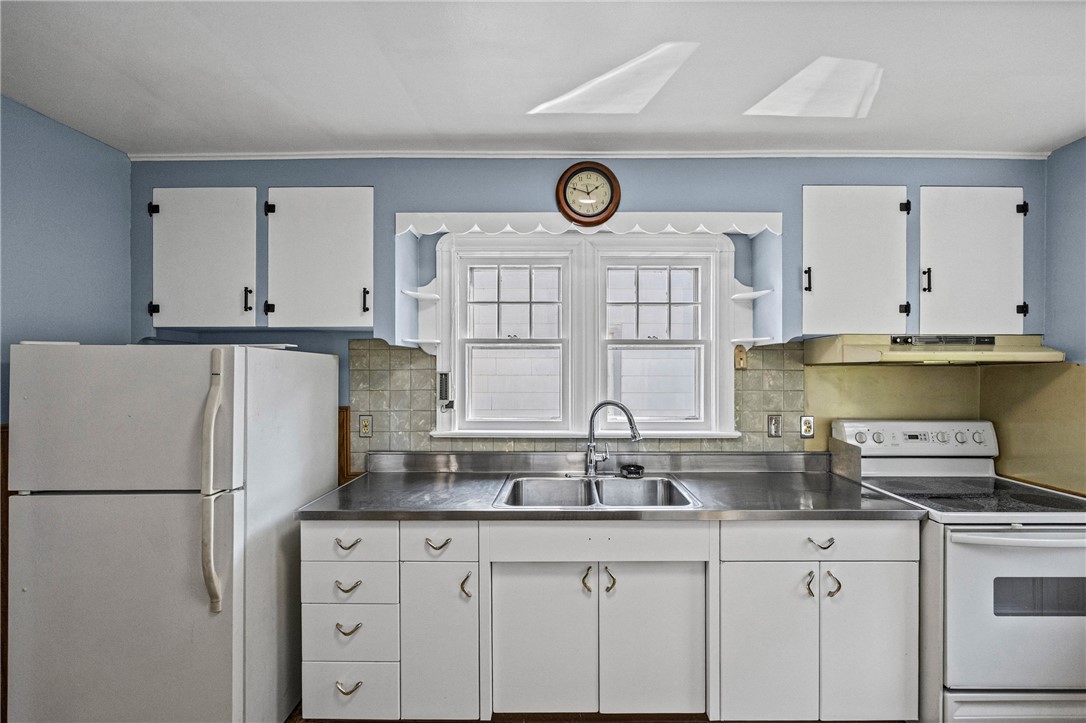 283 Stone Road Greece, NY 14616 - Photo 20 of 40