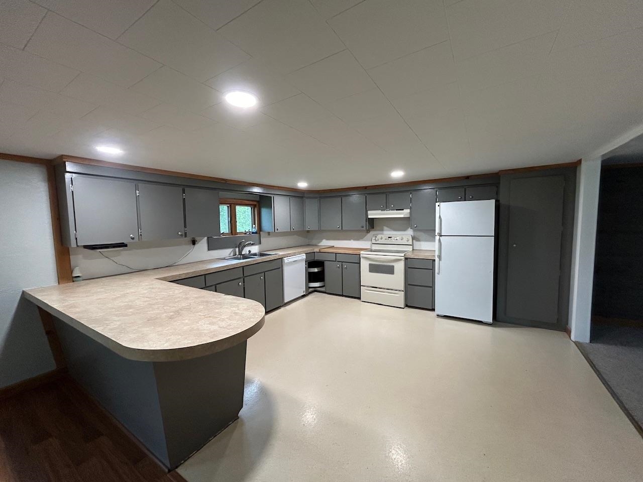 1401 Chappel Dam Road Gladwin, MI 48624 - Photo 2 of 23