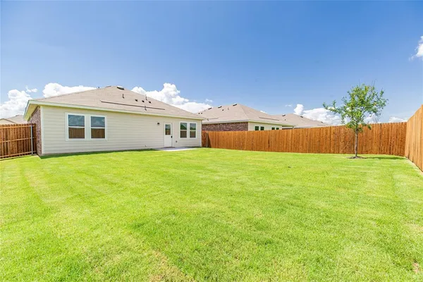 $1,850 | 772 Wellington Drive, Lavon, TX 75166
