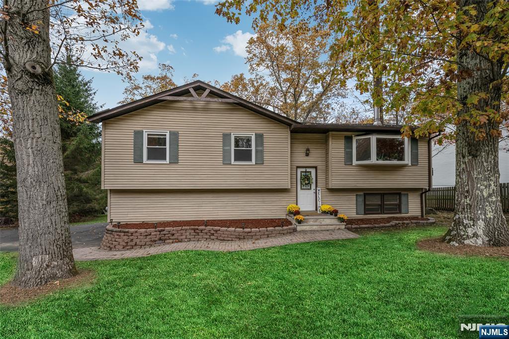 41 Shongum Road Randolph, NJ 07869 - Photo 1 of 36