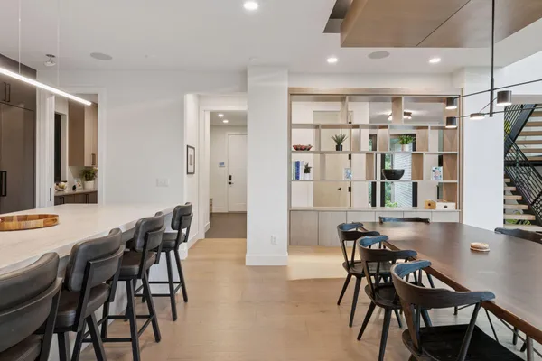 $2,500,000 | 746 Peninsula Point Road, Shakopee, MN 55379