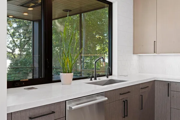 $2,500,000 | 746 Peninsula Point Road, Shakopee, MN 55379