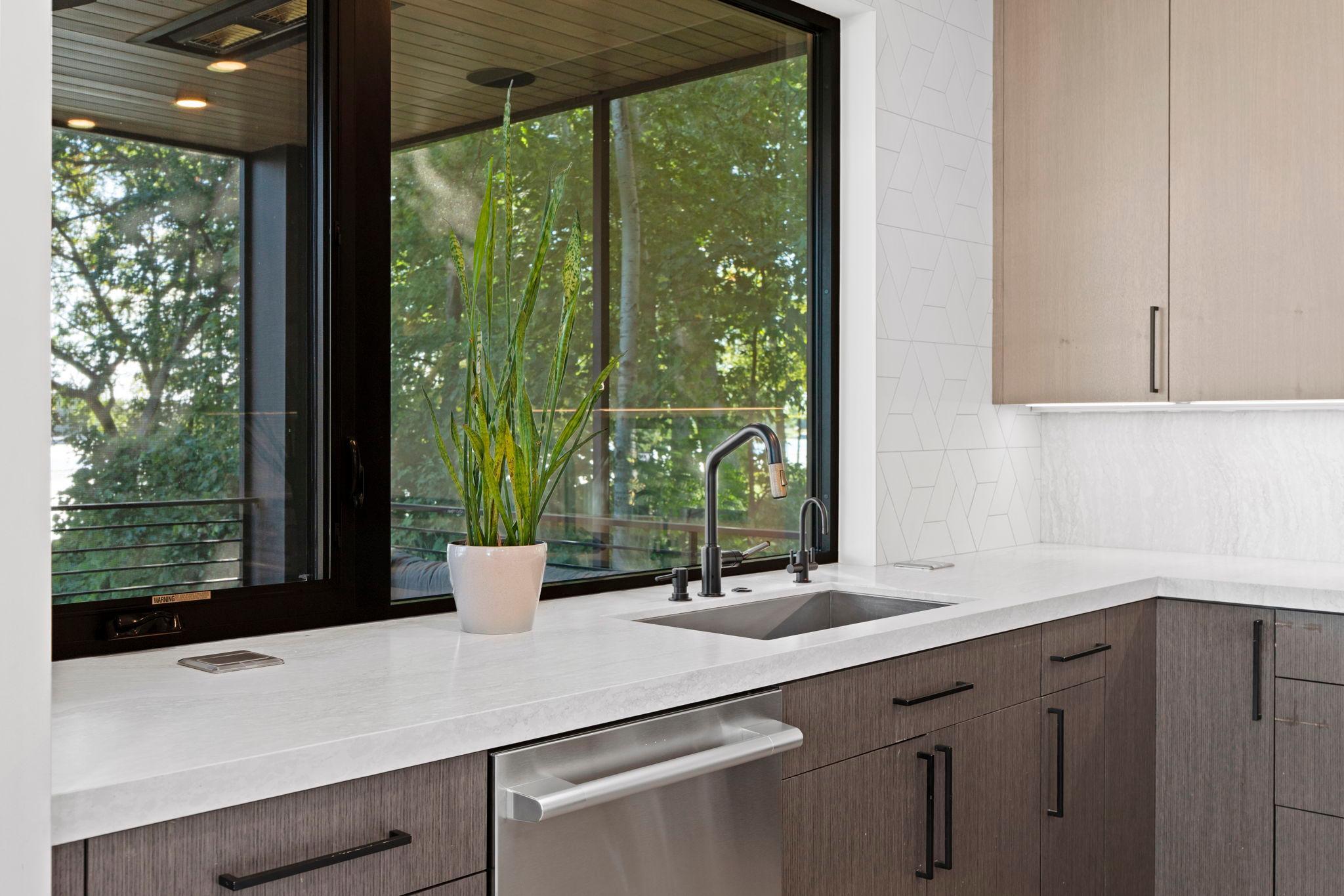 746 Peninsula Point Road Shakopee, MN 55379 - Photo 18 of 71