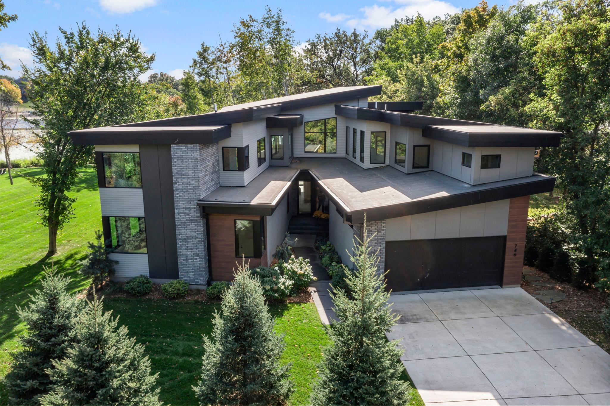 746 Peninsula Point Road Shakopee, MN 55379 - Photo 2 of 71