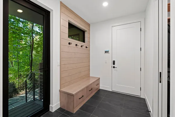 $2,500,000 | 746 Peninsula Point Road, Shakopee, MN 55379