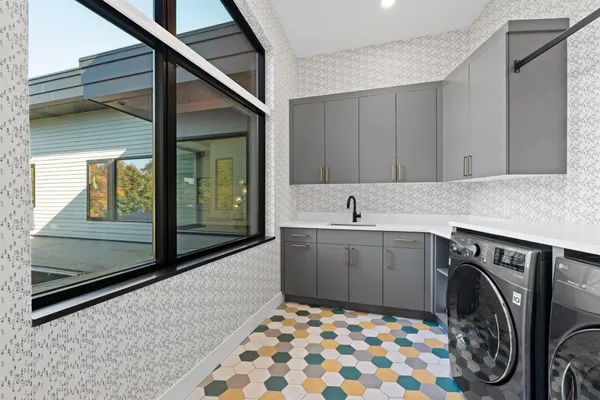 $2,500,000 | 746 Peninsula Point Road, Shakopee, MN 55379