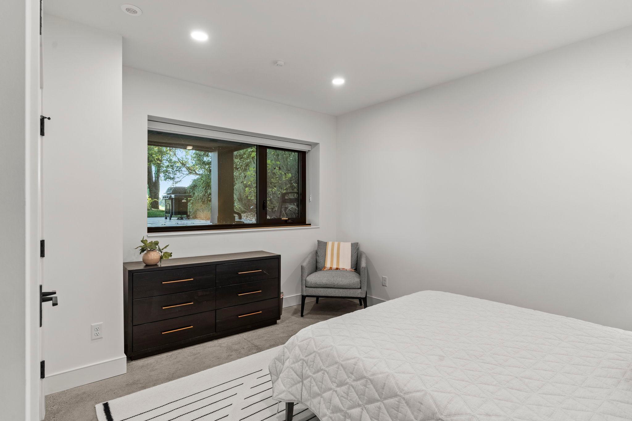 746 Peninsula Point Road Shakopee, MN 55379 - Photo 48 of 71