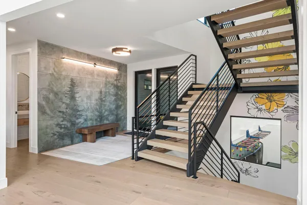 $2,500,000 | 746 Peninsula Point Road, Shakopee, MN 55379