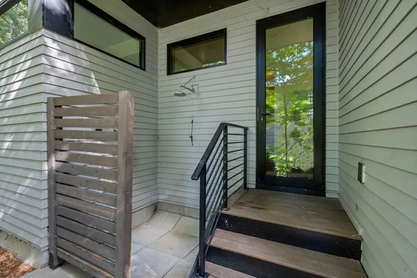 $2,500,000 | 746 Peninsula Point Road, Shakopee, MN 55379