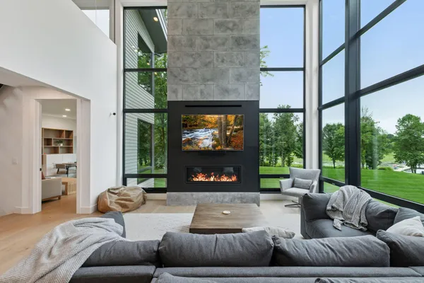 $2,500,000 | 746 Peninsula Point Road, Shakopee, MN 55379