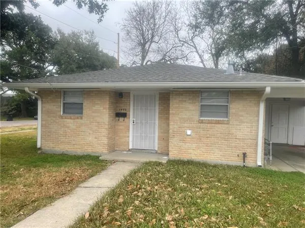 $1,500 | 1402 Behrman Avenue, New Orleans, LA 70114