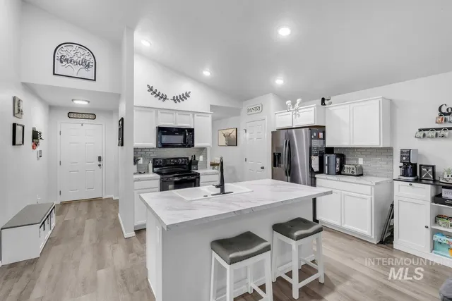 $353,000 | 1820 Southwest Sparrow Pl Mountain, Mountain Home, ID 83647