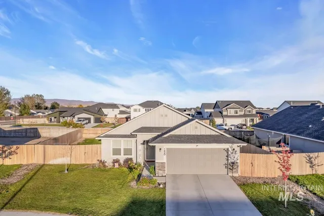 $353,000 | 1820 Southwest Sparrow Pl Mountain, Mountain Home, ID 83647