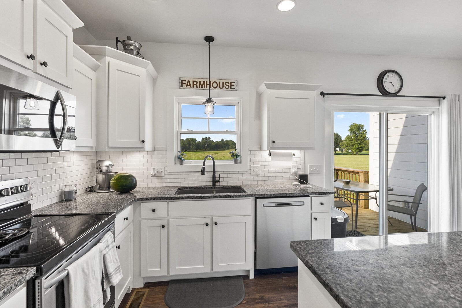 6014 Brown Road Springfield, TN 37172 - Photo 8 of 15 a kitchen with a sink stove and cabinets