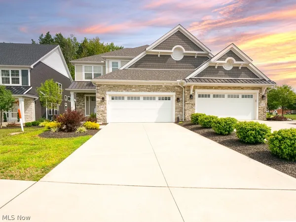 $599,000 | 143 Town Centre Drive, Broadview Heights, OH 44147