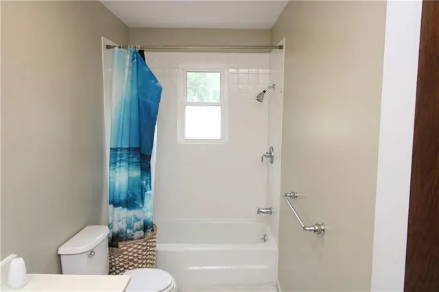 $369,900 | 3814 Meadow Oak Lane, St. Joseph, MO 64503