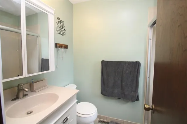 $369,900 | 3814 Meadow Oak Lane, St. Joseph, MO 64503