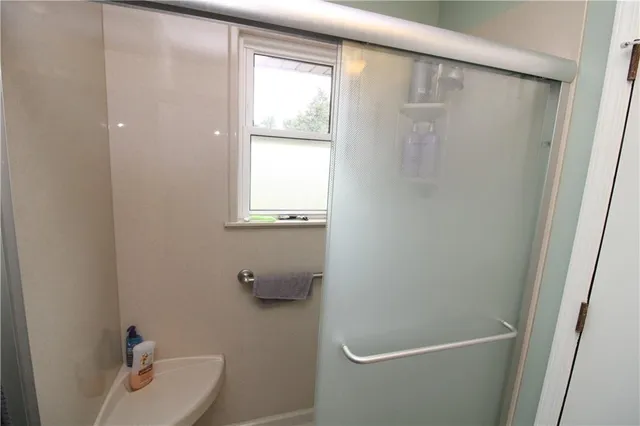 $369,900 | 3814 Meadow Oak Lane, St. Joseph, MO 64503