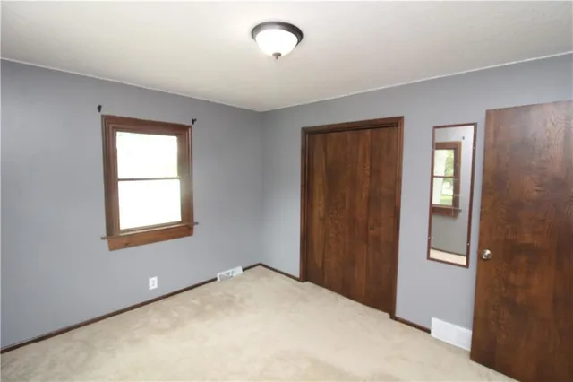 $369,900 | 3814 Meadow Oak Lane, St. Joseph, MO 64503