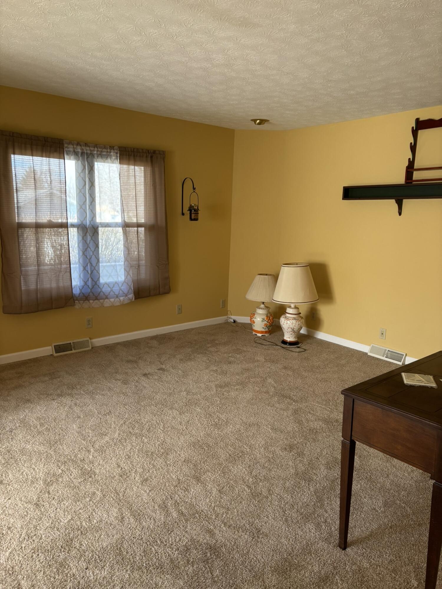 220 4th Avenue Springfield, OH 45505 - Photo 5 of 18