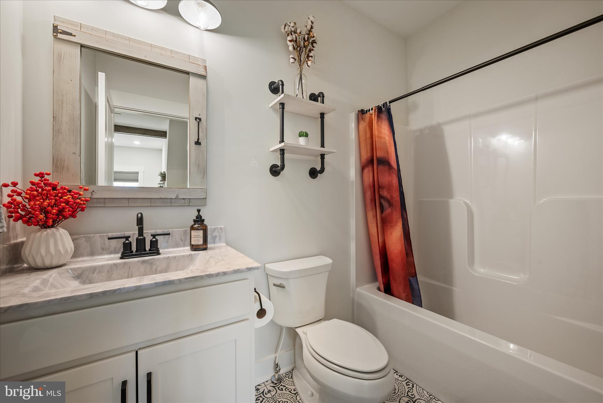 886 Middle Fork Road Cross Junction, VA 22625 - Photo 37 of 80 Bathroom