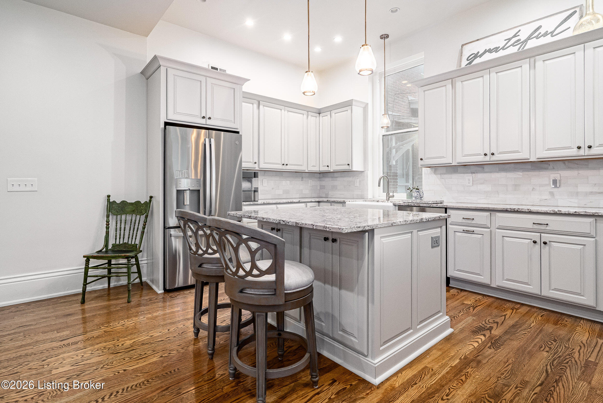 910 Cherokee Road Louisville, KY 40204 - Photo 25 of 87 Kitchen with Island Seating