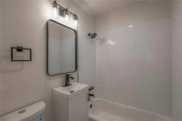 $199,900 | 1923 South Norton Avenue, Independence, MO 64052