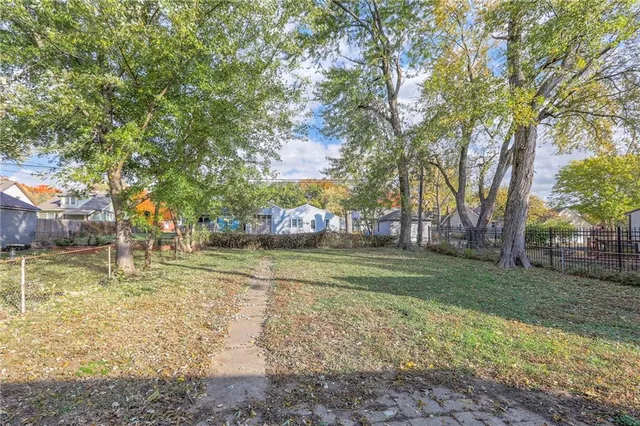 $199,900 | 1923 South Norton Avenue, Independence, MO 64052