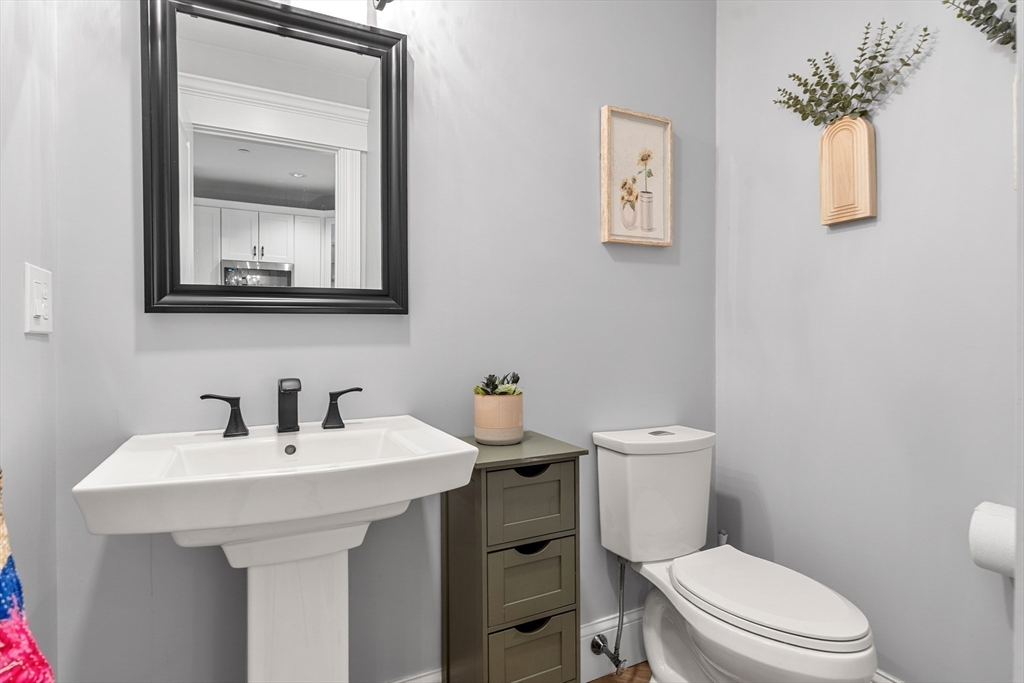 106 Bridge Street, Unit 7 Salem, MA 01970 - Photo 8 of 36