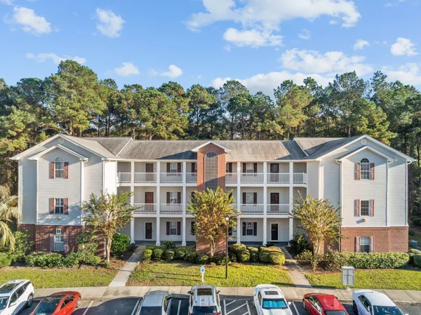 $189,900 | 4818 Innisbrook Court, Unit 603, Myrtle Beach, SC 29579