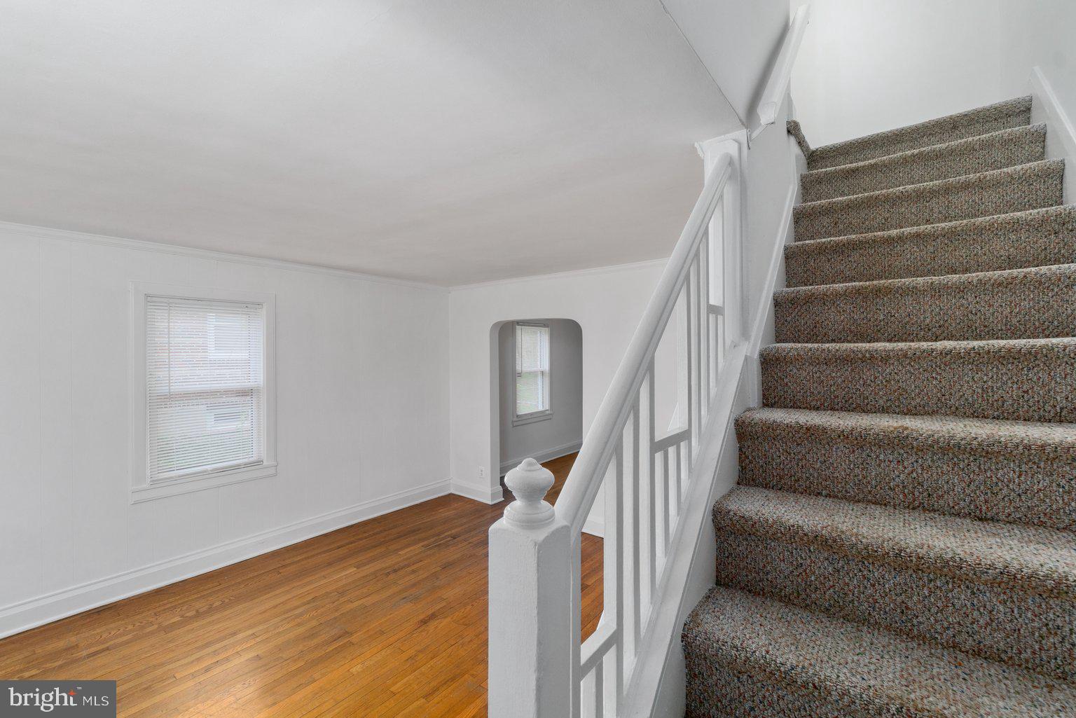 4427 Pen Lucy Road Baltimore, MD 21229 - Photo 14 of 29 Stairway to Upper Floor