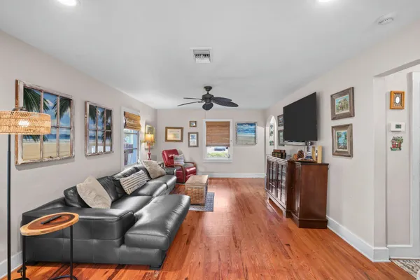 $2,250,000 | 304 Southeast 4th Avenue, Delray Beach, FL 33483