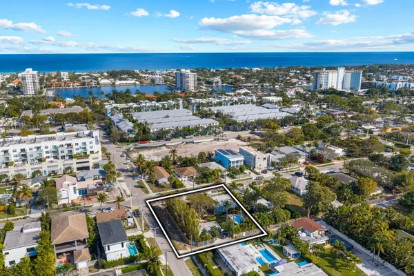 $2,250,000 | 304 Southeast 4th Avenue, Delray Beach, FL 33483