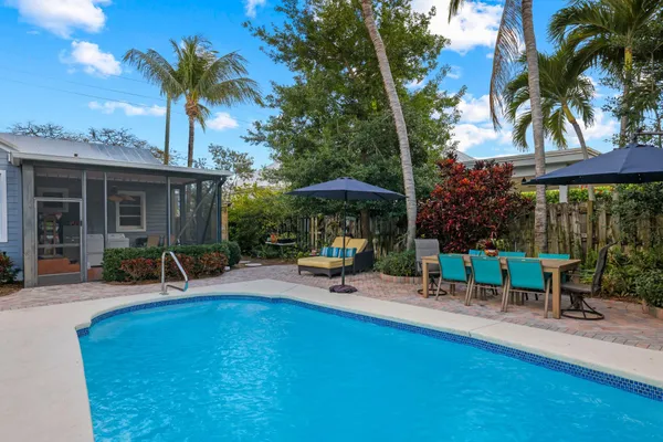 $2,250,000 | 304 Southeast 4th Avenue, Delray Beach, FL 33483