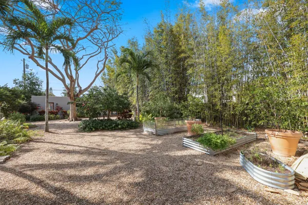 $2,250,000 | 304 Southeast 4th Avenue, Delray Beach, FL 33483