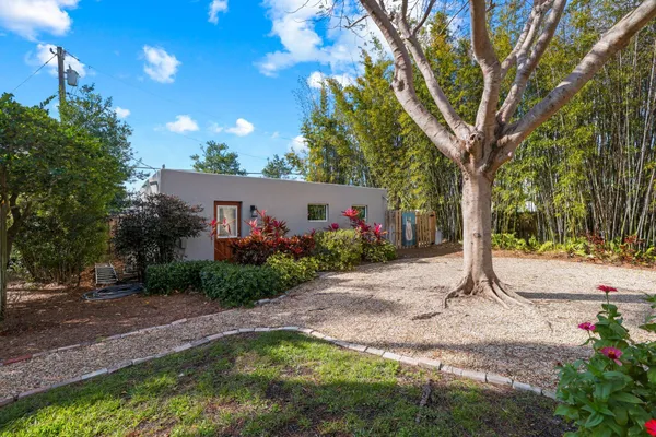 $2,250,000 | 304 Southeast 4th Avenue, Delray Beach, FL 33483
