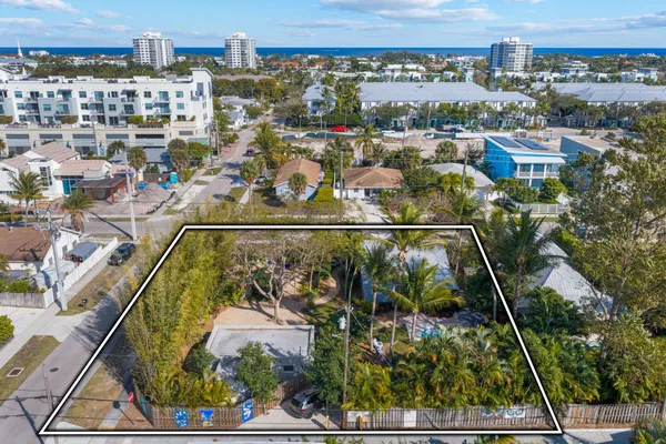 $2,250,000 | 304 Southeast 4th Avenue, Delray Beach, FL 33483