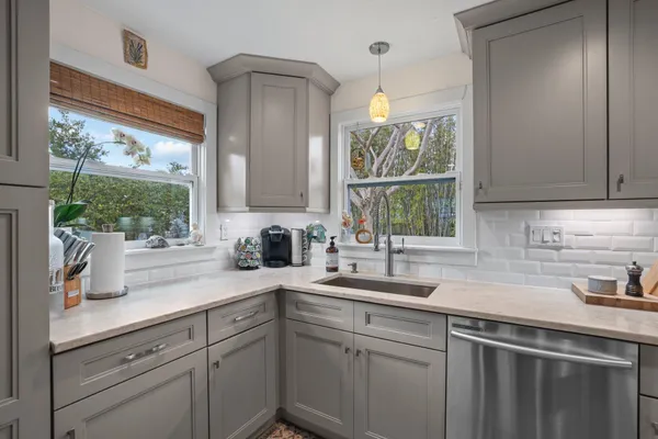 $2,250,000 | 304 Southeast 4th Avenue, Delray Beach, FL 33483