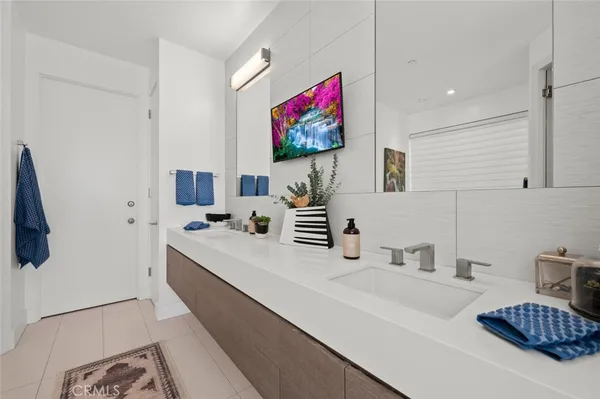 a view of a workspace with furniture