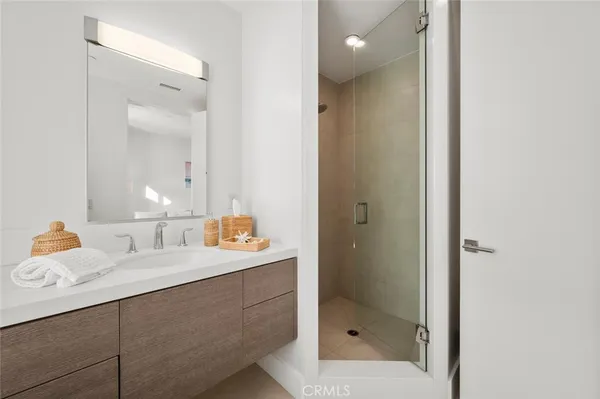 $7,450,000 | 2300 Crestview Drive, Laguna Beach, CA 92651