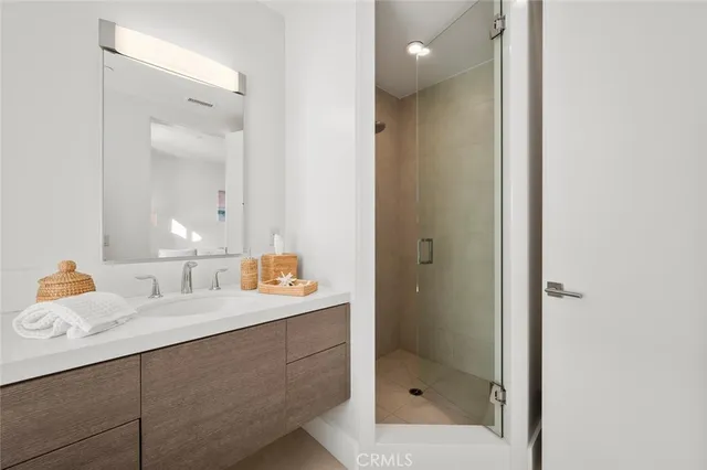 $7,450,000 | 2300 Crestview Drive, Laguna Beach, CA 92651