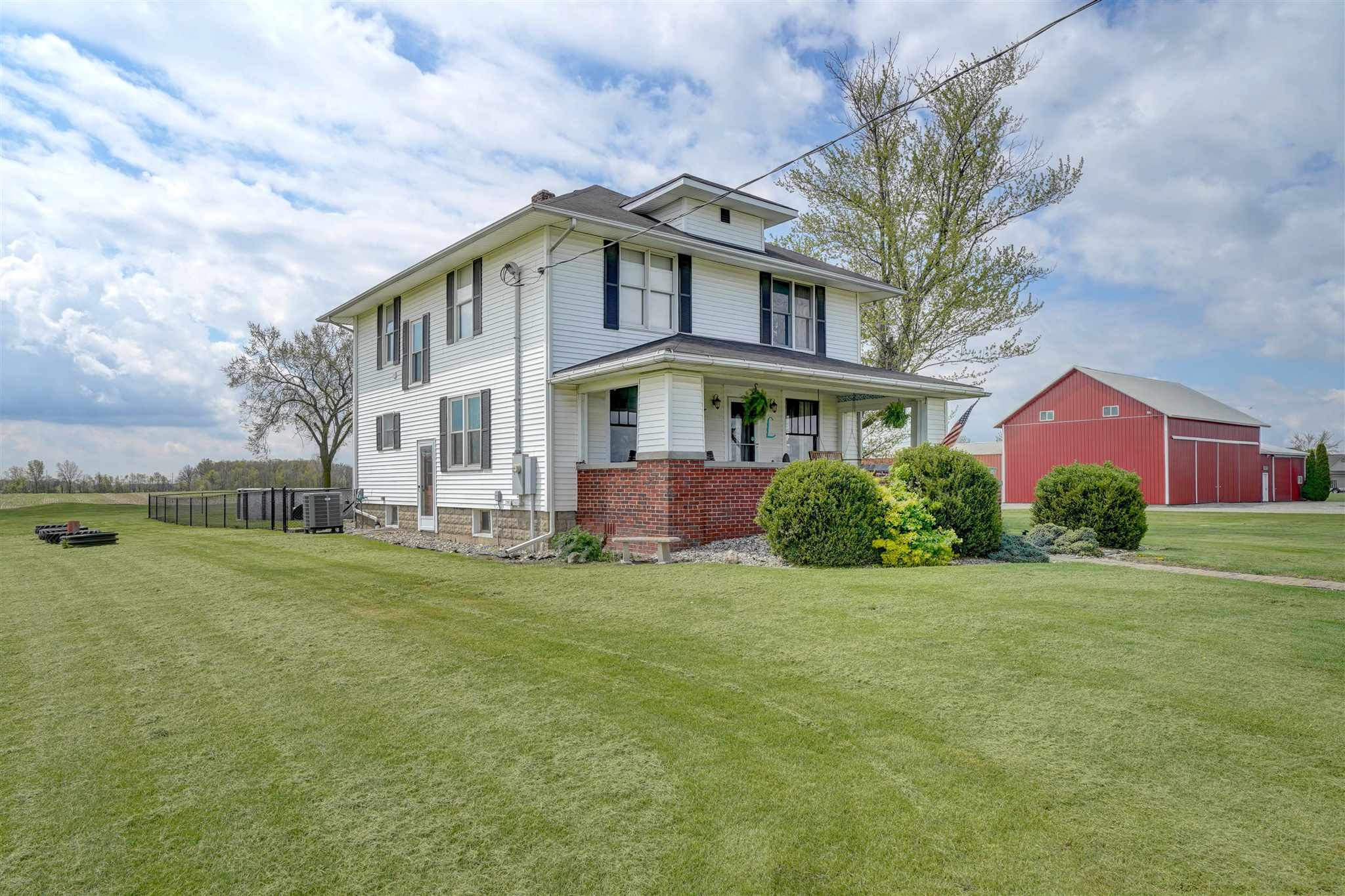 5512 County Road 40 Butler, IN 46721 - Photo 4 of 36