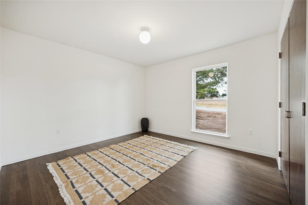 990 County Road 4371 Decatur, TX 76234 - Photo 28 of 38 Bedroom 4