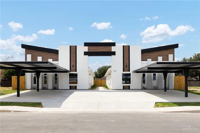 $545,000 | 408 North Alexandrite Avenue, Edinburg, TX 78539