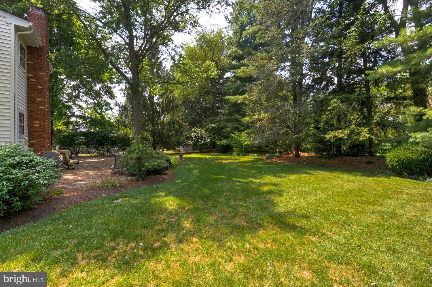 15 Yeger Road Princeton Junction, NJ 08550 - Photo 39 of 42 Back-Yard