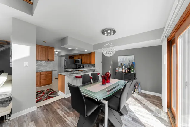 $2,800 | 15513 Whitehall Lane, Unit 15513, Orland Park, IL 60462