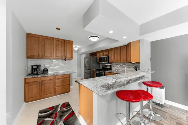 $2,800 | 15513 Whitehall Lane, Unit 15513, Orland Park, IL 60462